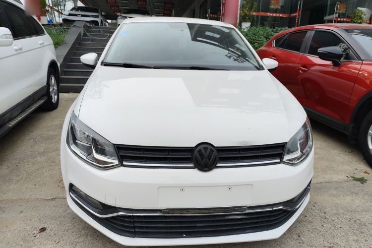 Used Volkswagen Polo 2016 1.6L Automatic Comfort Model
