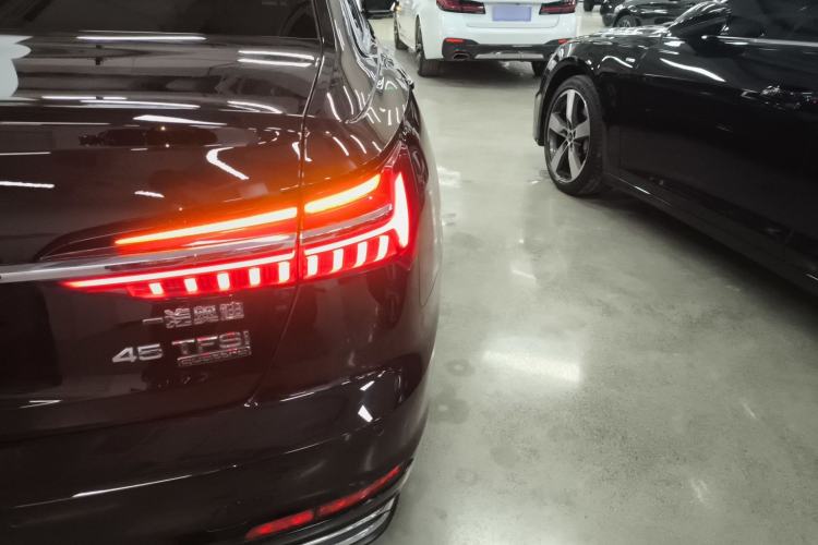 Used Audi A6L 2024 45 TFSI quattro Prestige Elegant Edition Right Rear Taillight