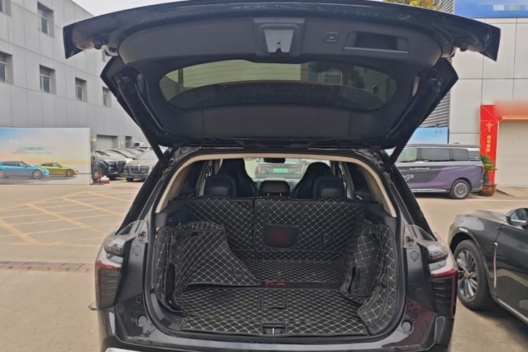 Used Hongqi HS3 PHEV 2024 PHEV 115km Jingwei Edition Trunk