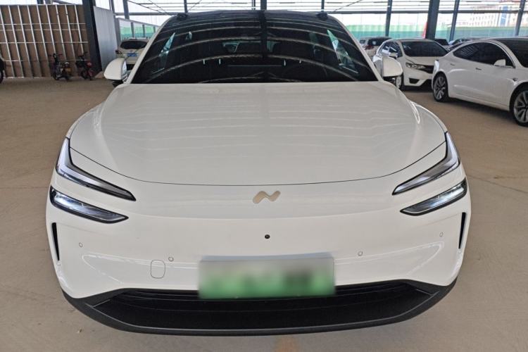 Used ONVO L60 2024 60 kWh Rear-Drive Version