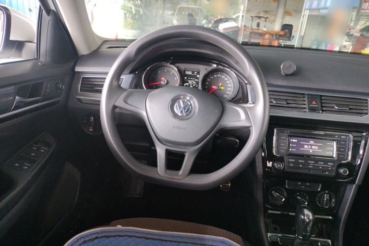 Used Volkswagen C-TREK 2017 230TSI DSG Comfort Version
