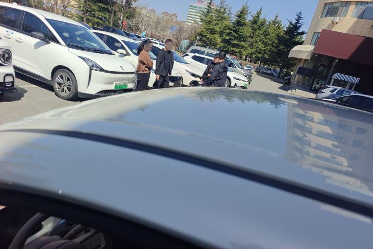 Used Wuling Hongguang MINIEV 2025 Four-Door Version Advanced Edition Roof