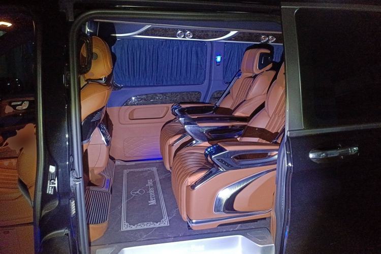 Used Mercedes-Benz Vito 2024 2.0T Business Version 7 Seats Left Rear Seat