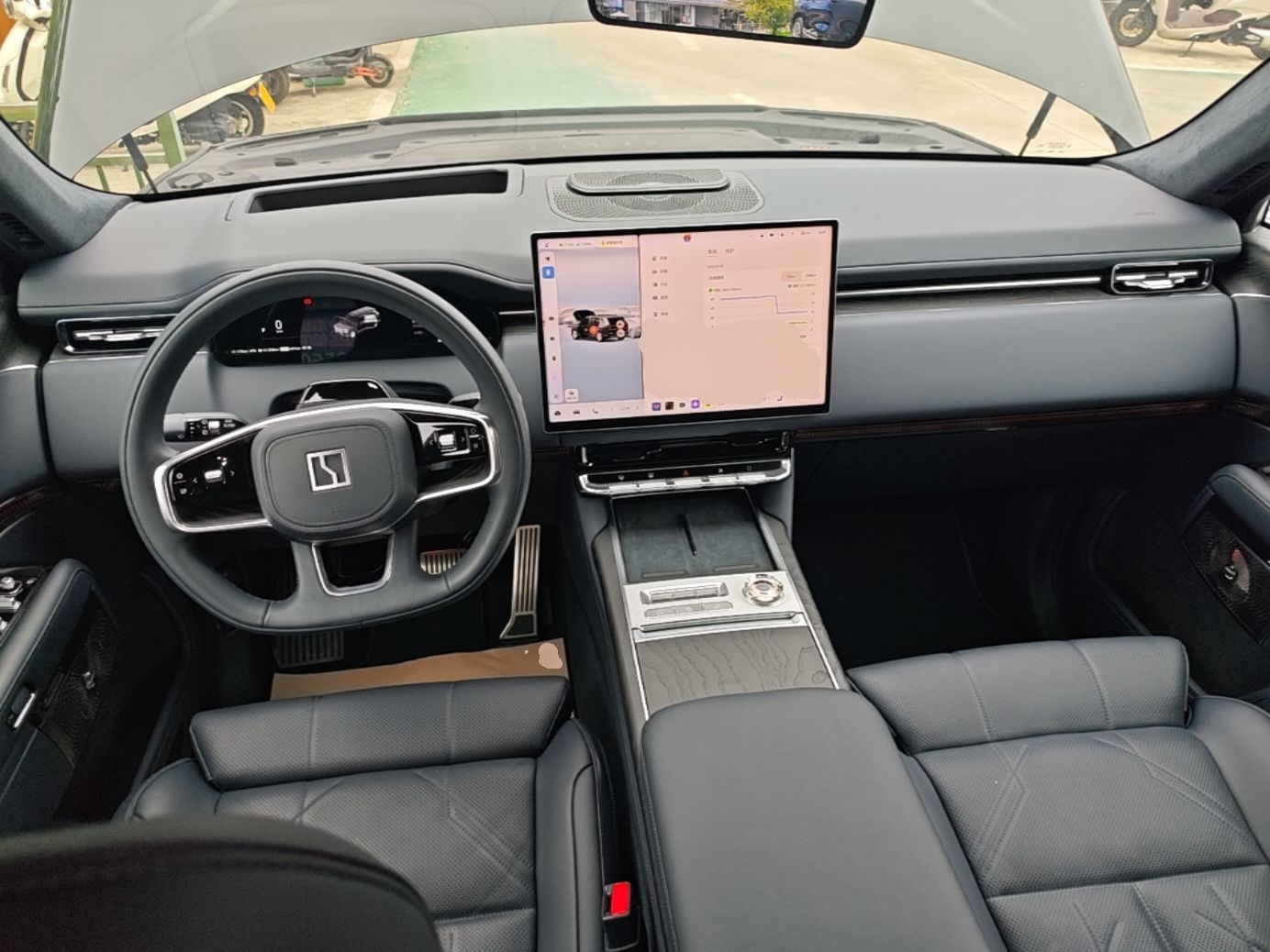 Zeekr 9X 2025 Ultra Edition 70kWh — снимка 12