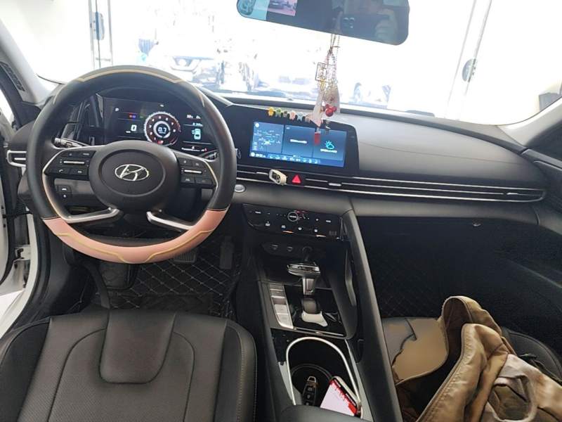 Used Hyundai Elantra 2022 1.5L CVT LUX Prestige Edition — 9