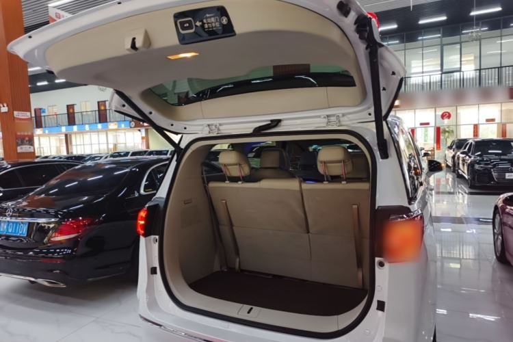 Used Buick GL8 2023 ES Lu Zun Comfort Model Trunk