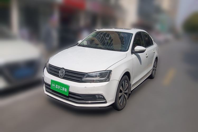 Used Volkswagen Sagitar 2017 230TSI Automatic Comfort Version