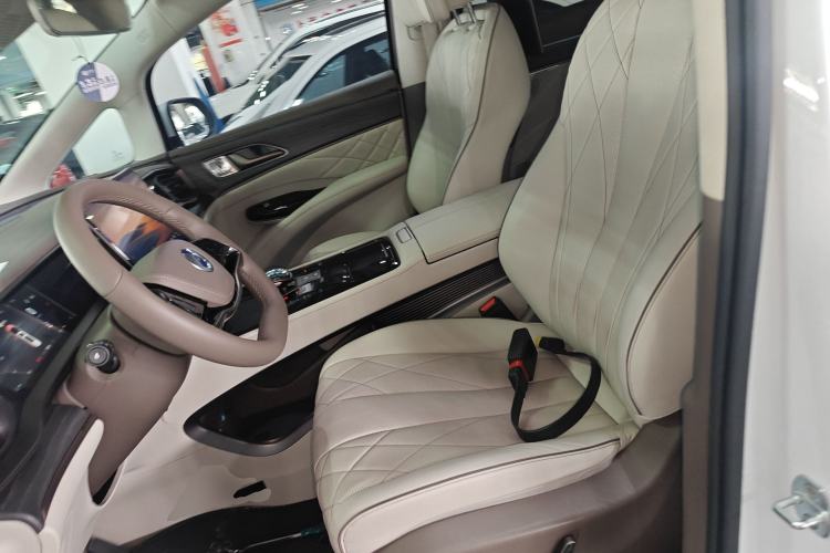 Used Denza D9 2022 DM-i 970 Four-Wheel Drive Flagship Model