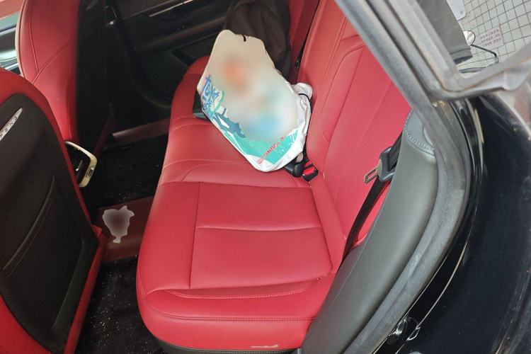 Used XPeng P7 2023 P7i 610 Max Performance Edition Left Rear Seat