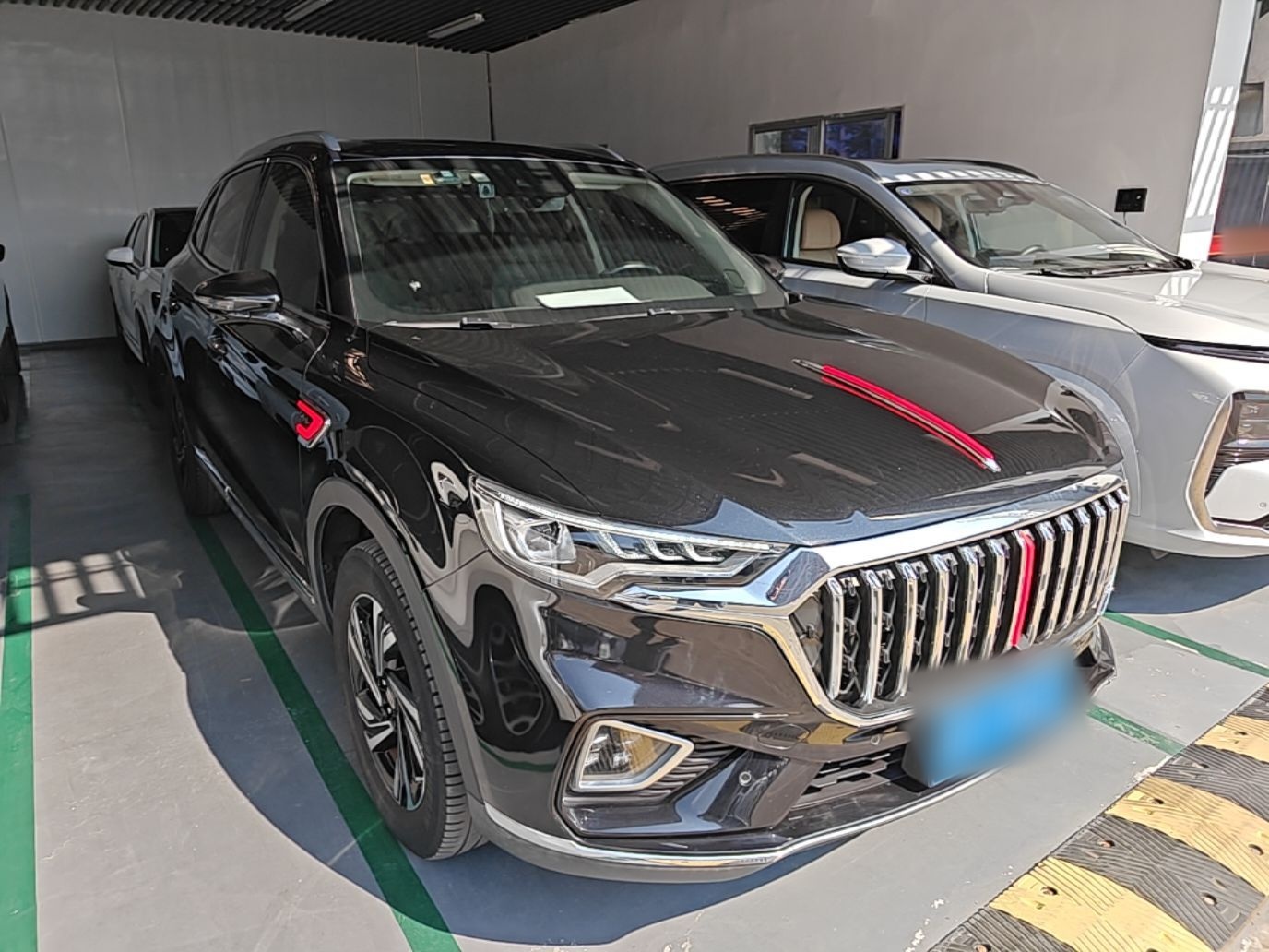 Hongqi HS5 2022 Revised Version 2.0T Smart Connect Flagship Edition — снимка 3