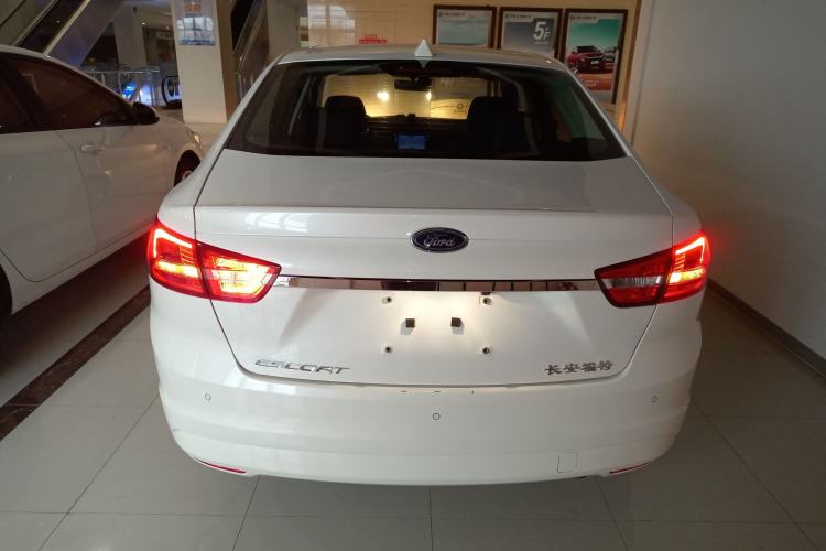 Used Ford Escort 2015 1.5L Automatic Fashion Model
