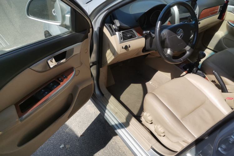 Used Buick Excelle 2013 1.5L Manual Luxury Model

