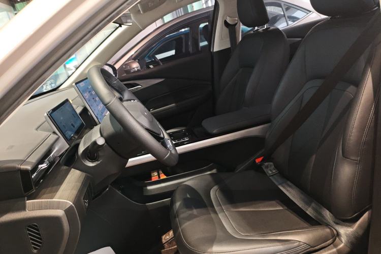 Used Wuling Xingguang 2024 Co-Creation Edition 510 Advanced Model