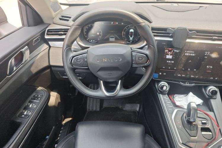 Used Lynk & Co 01 2021 2.0TD Two-Wheel-Drive Pro Trim Steering Wheel