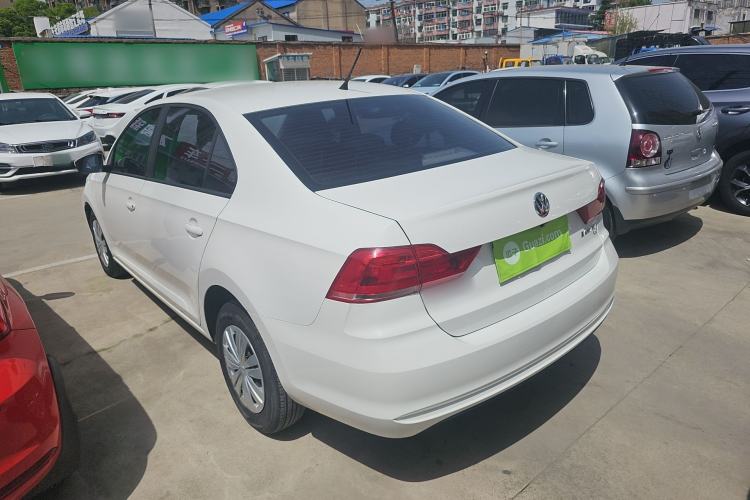 Used Volkswagen Santana 2016 1.6L Manual Fashion Edition