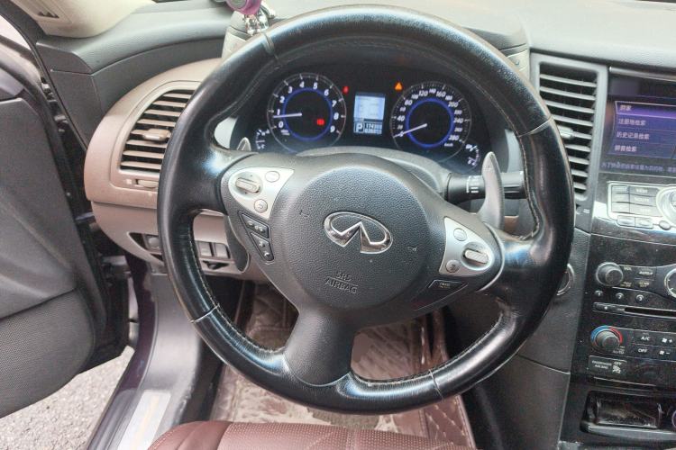 Used Infiniti FX 2013 FX37 Supreme Edition Steering Wheel