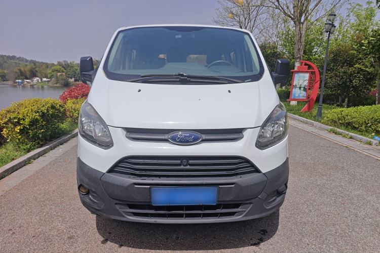 Used Ford Transit 2017 2.0T Diesel Multi-Purpose Commercial Vehicle Short Wheelbase Low Roof China V Standard