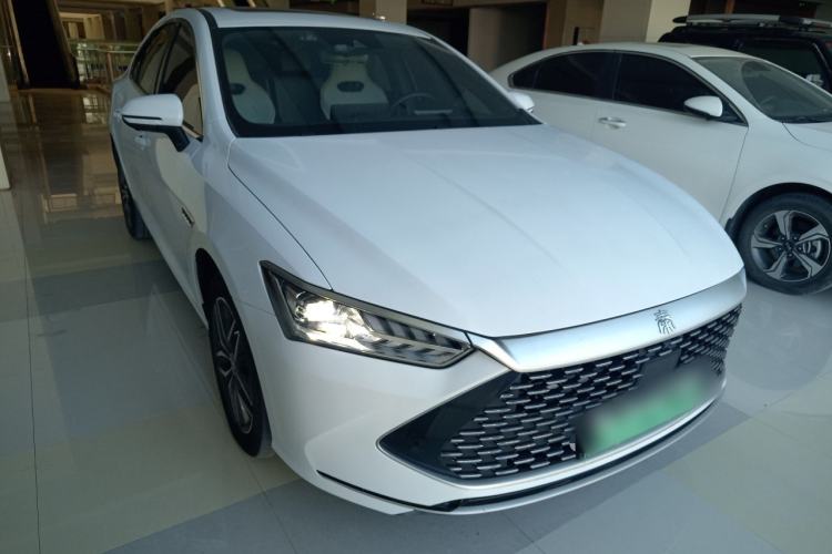 Used BYD Qin PLUS 2023 Champion Edition DM-i 120KM Excellence Model
