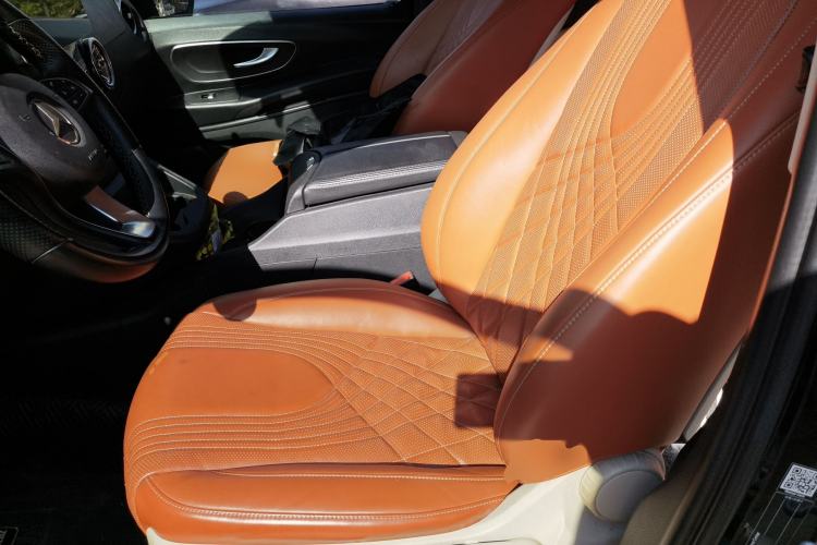 Used Mercedes-Benz Vito 2018 2.0T Business Version China VI Emission Standard Left Front Seat