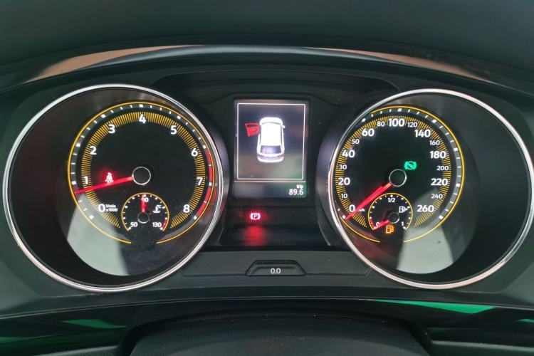 Used Volkswagen Tiguan L 2020 330TSI Automatic Two-Wheel Drive Panoramic Comfort Edition China VI Standard Instrument Cluster