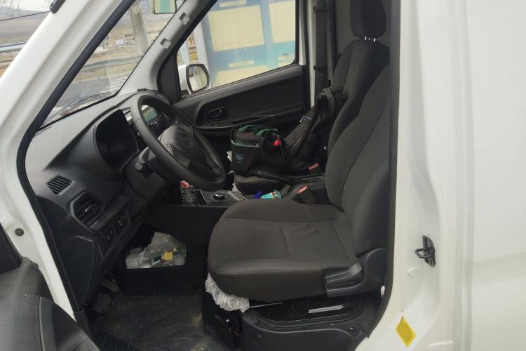 Used CHANGAN KAICHENG Ruixing EM80 2025 Cargo Version Standard 2-Seater 300 km Side-Hinged Doors Left Front Seat