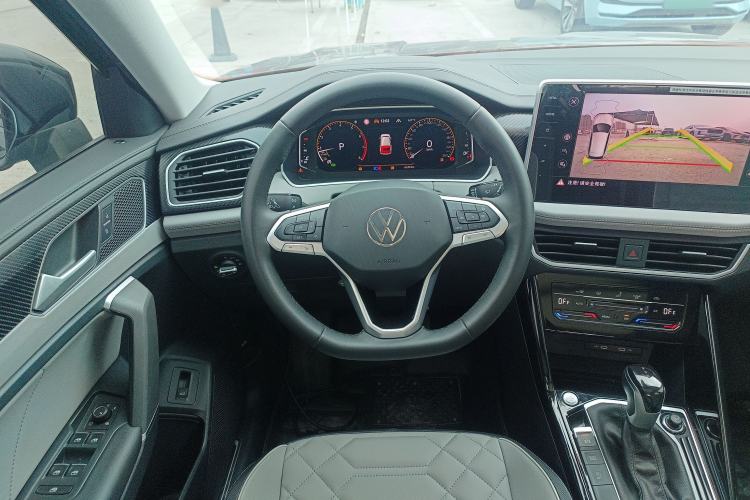 Used Volkswagen Tayron 2024 300TSI Two-Wheel-Drive Luxury Plus Advanced Version
