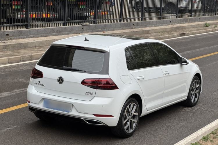 Used Volkswagen Golf 2020 Zhiai Edition 280TSI DSG Luxury Model Exterior 4