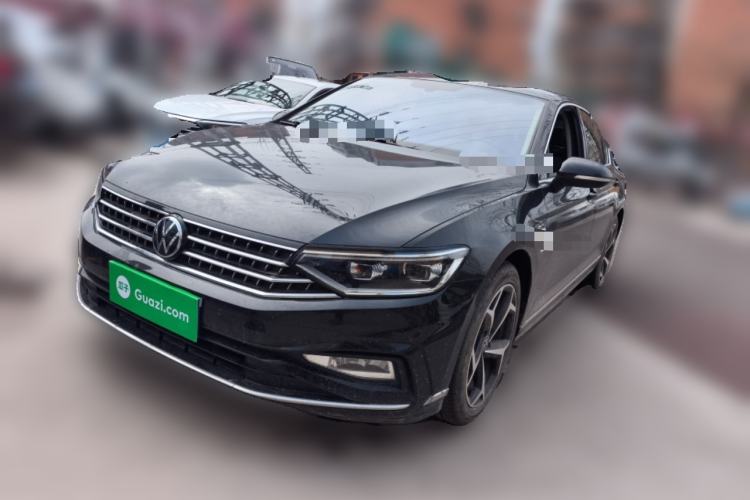 Used Volkswagen Magotan 2023 2 Million Units Limited Edition 330TSI DSG Leading Version Front Left 45 Deg