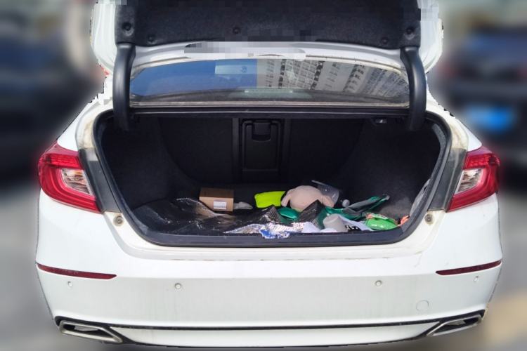 Used Honda Accord 2018 260TURBO Luxury Edition China V Emission Standard Trunk