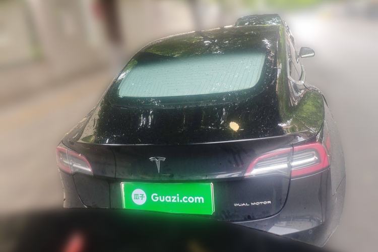Used Tesla Model 3 2019 Long-Range All-Wheel-Drive Version
