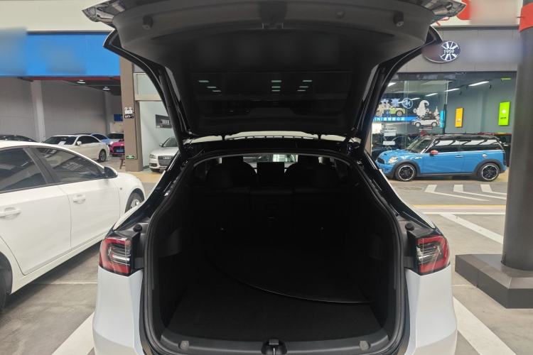 Used Tesla Model Y 2022 Rear-Wheel-Drive Version
