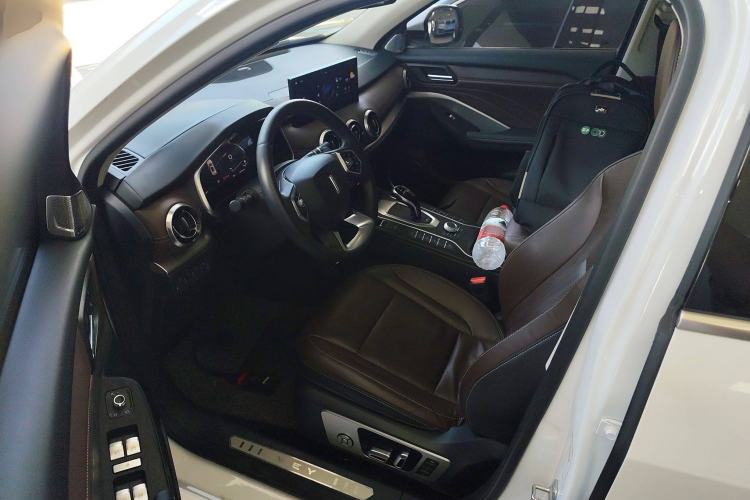 Used Wey VV6 2021 2.0T Two-Wheel Drive Smart Plus