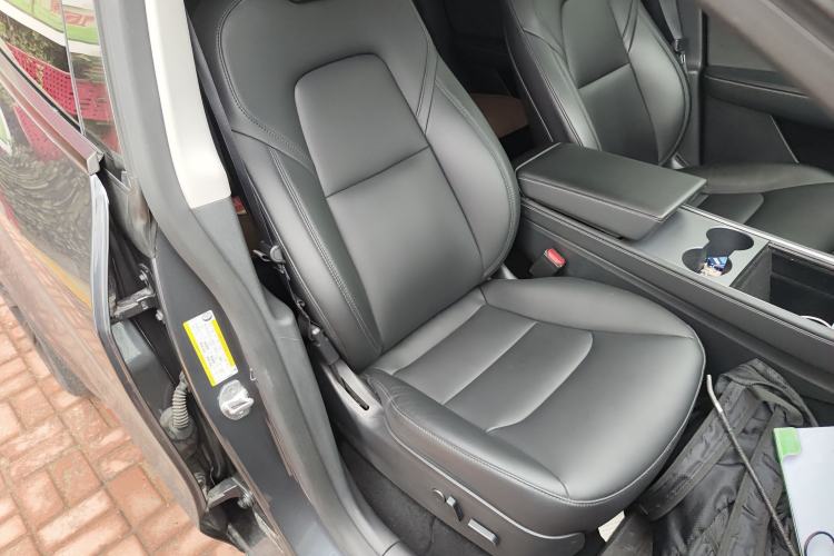 Used Tesla Model Y 2021 Long-Range All-Wheel-Drive Version