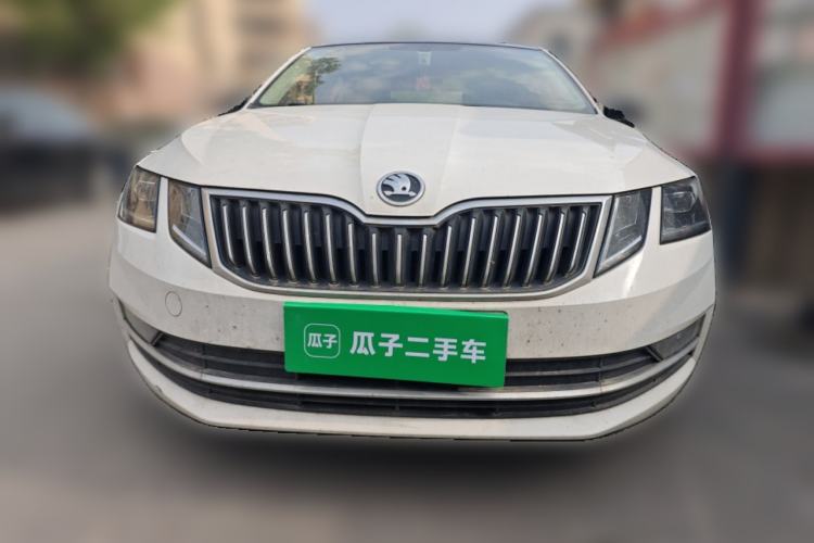 Used Skoda Octavia 2019 TSI280 DSG SmartDrive Luxury Edition China VI Front