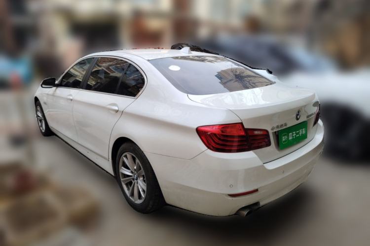 Used BMW 5 Series 2014 520Li Elegant Model Rear Left 45 Deg