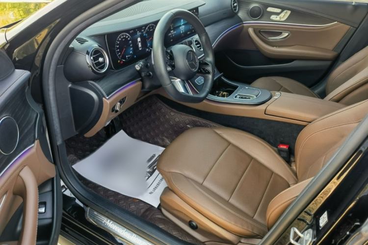 Used Mercedes-Benz E-Class 2022 Revised Version E 300 L Sporty and Stylish Edition
