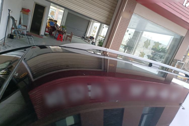 Used Haval H5 Classic 2013 Zhizun Edition 2.0T Manual Two-Wheel Drive Entry-Level Model
