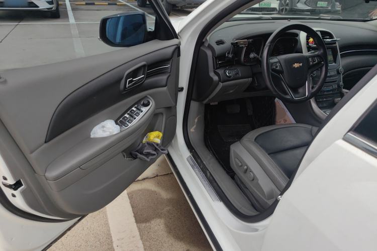 Used Chevrolet Malibu 2014 2.0L Automatic Luxury Edition Driver Seat