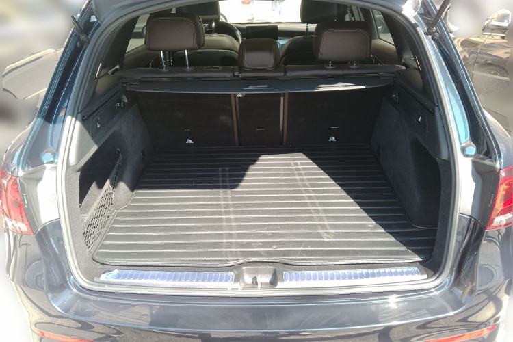 Used Mercedes-Benz GLC 2021 GLC 260 L 4MATIC Luxury Model Trunk