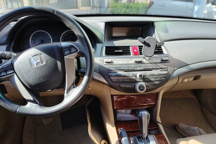 Used Honda Accord 2012 2.0L SE