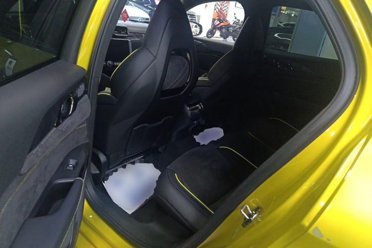 Used Lynk & Co 03 2021 03+ 2.0TD Automatic Wind-Chasing Edition Interior 4