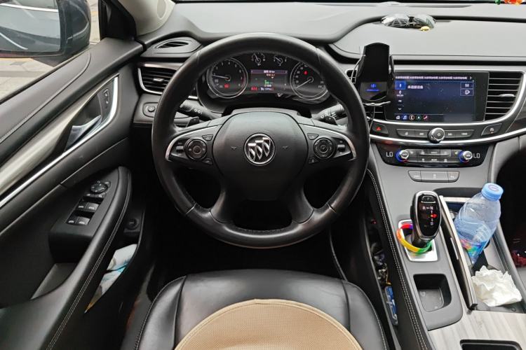 Used Buick LaCrosse 2019 28T Luxury Version Steering Wheel