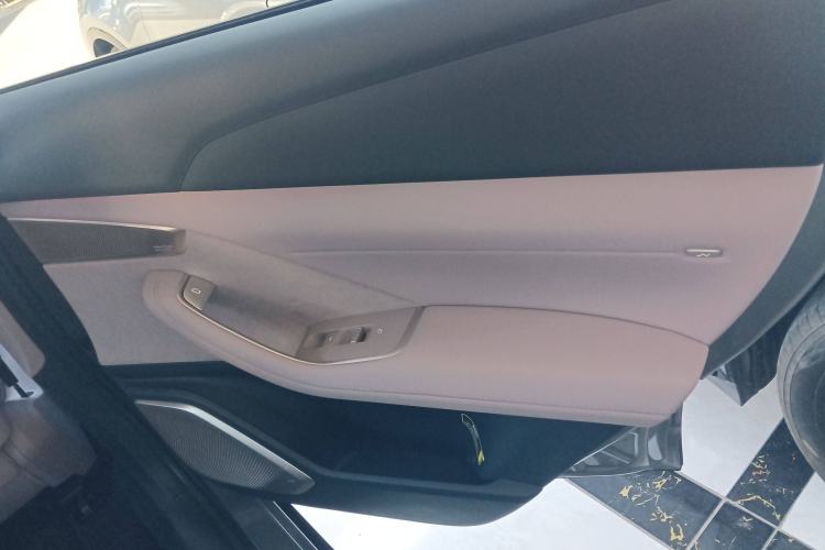 Used ONVO L60 2024 60 kWh Rear-Drive Version