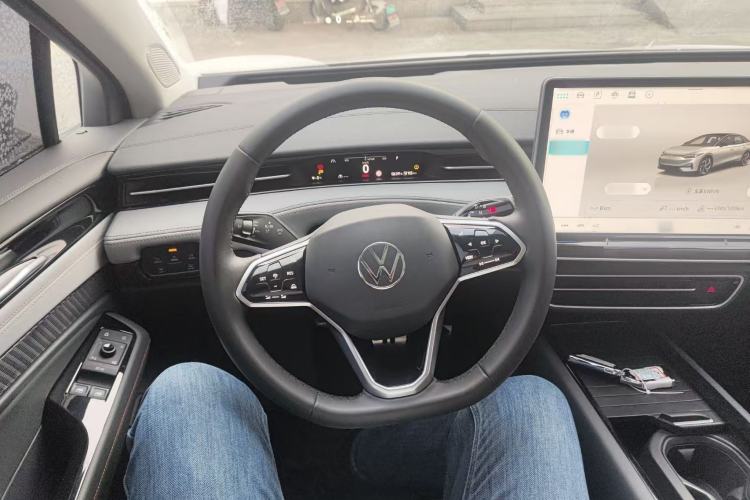 Used Volkswagen ID.7 VIZZION 2024 AIR model