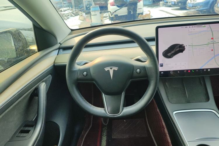 Used Tesla Model Y 2021 Long-Range All-Wheel-Drive Version