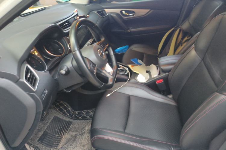 Used Nissan Qashqai 2019 2.0L CVT Luxury Edition Left Front Seat