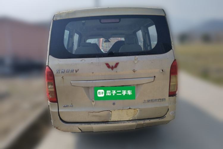 Used Wuling Rongguang V 2016 1.5L Standard Version Rear