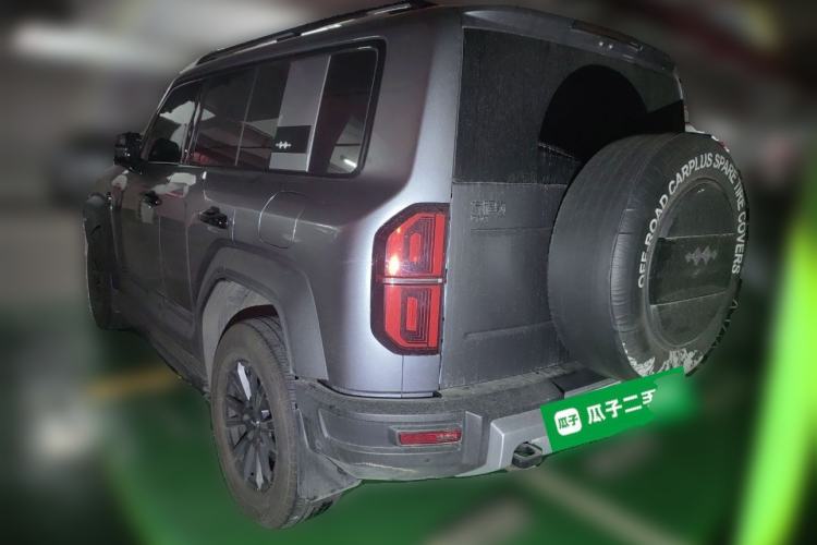 Used Formula Leopard 5 2023 Explore Edition