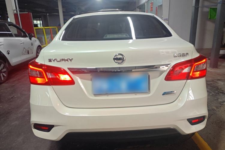 Used Nissan Sylphy 2019 1.6XV CVT Smart Connect Luxury Edition China VI Standard Rear