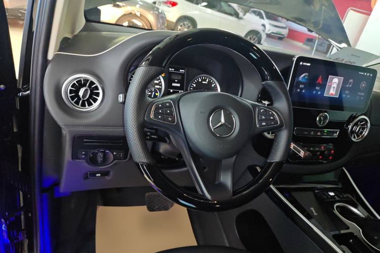 Used Mercedes-Benz Vito 2021 2.0T Elite Version 7 Seats
